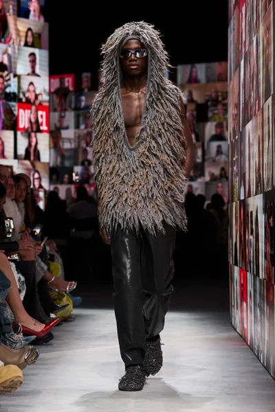 Look 42